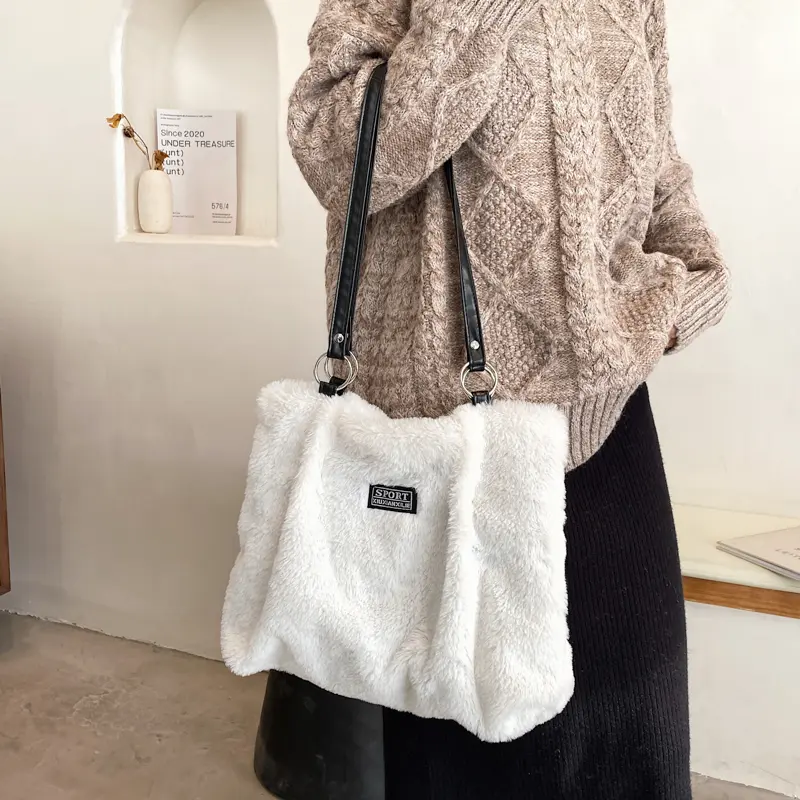 Leopard Pattern Plush Shoulder Bag for Women Winter Fashion Purse Handbags Big Messenger Bags Soft Warm Fur Female Casual Tote
