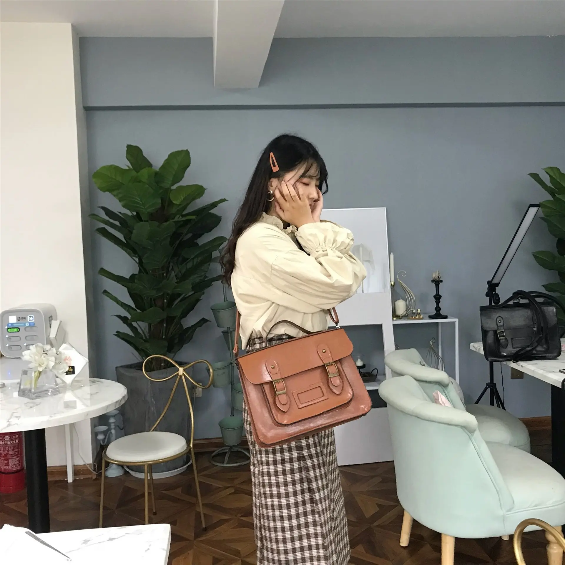 College Style Women Messenger Bag Large Capacity Ladies Portable Backpack Tote Handbags Retro Design Female Shoulder Bags