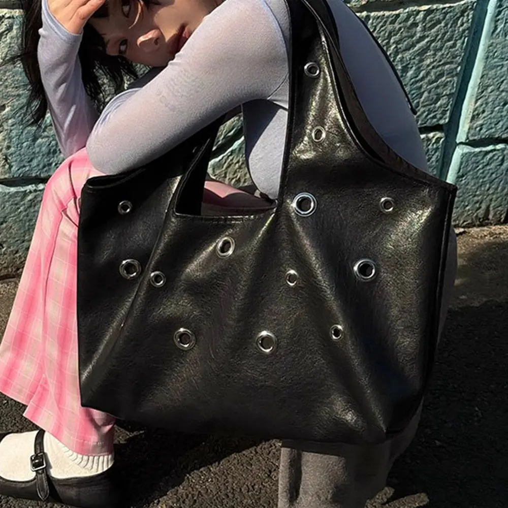 Punk Hollow Rivet Shoulder Bag PU Leather Tote Bags for Women Luxury Studded Handbags and Purses Designer Bag NEW Shopper Female