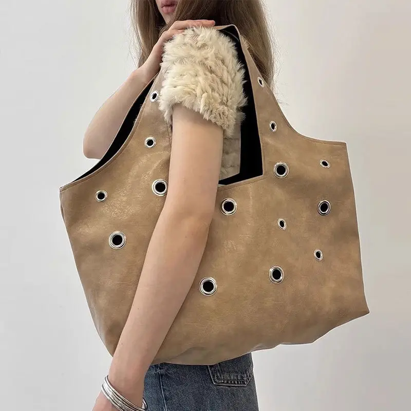 Punk Hollow Rivet Shoulder Bag PU Leather Tote Bags for Women Luxury Studded Handbags and Purses Designer Bag NEW Shopper Female