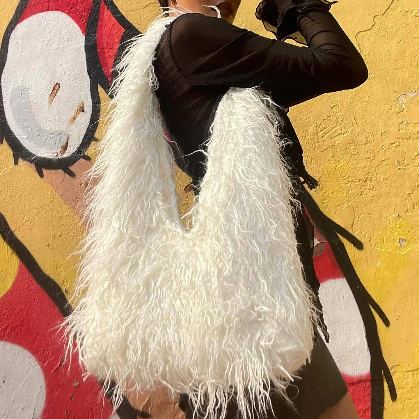 Winter Soft Faux Fur Bags Large Fluffy Plush Shoulder Bag Long Lambswool Women Designer Handbags Luxury Warm Shopper Purses Tote