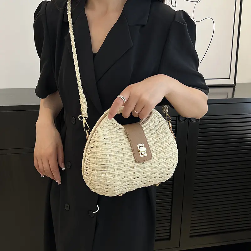 Fashion Wicker Rattan Bag Woven Women Handbags Summer Travel Beach Bag Bali Straw Shoulder Crossbody Bags for Women 2023 Clutch