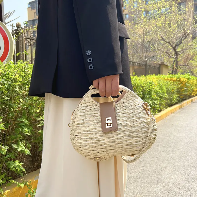 Fashion Wicker Rattan Bag Woven Women Handbags Summer Travel Beach Bag Bali Straw Shoulder Crossbody Bags for Women 2023 Clutch