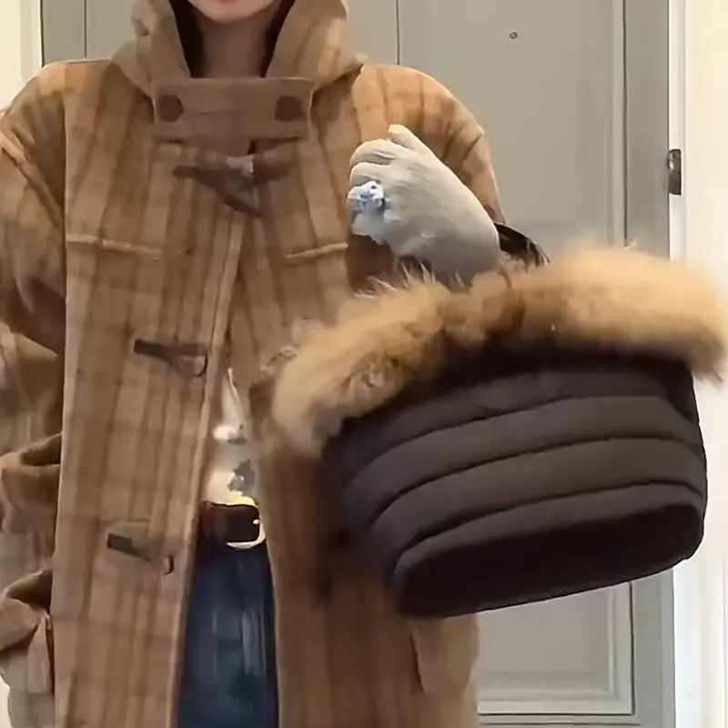 Fluffy Space Cotton Bucket Bag Luxury Designer Padded Handbags Nylon Quilting Shoulder Bag Down Faux Fur Bags for Women 2025 New