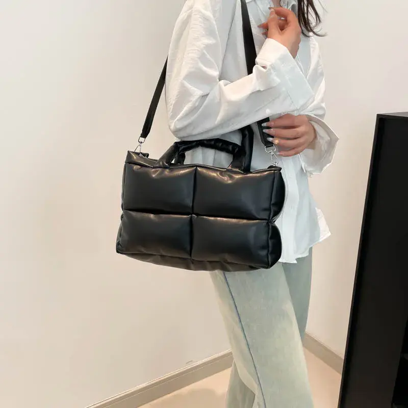 Luxury Soft Pu Leather Tote Bags for Women Quilted Designer Handbags Cotton Padded Winter Shoulder Bag Space Down Bags 2025 NEW