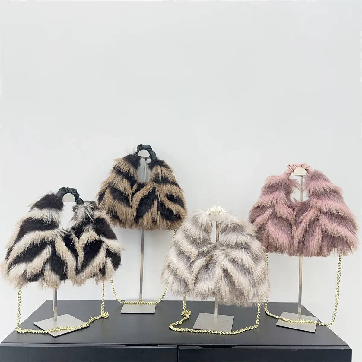 Fluffy Faux Fur Bags for Women Luxury Soft Plush Shoulder Crossbody Bag Half Moon Women's Handbags 2025 Winter Warm Shopper Tote