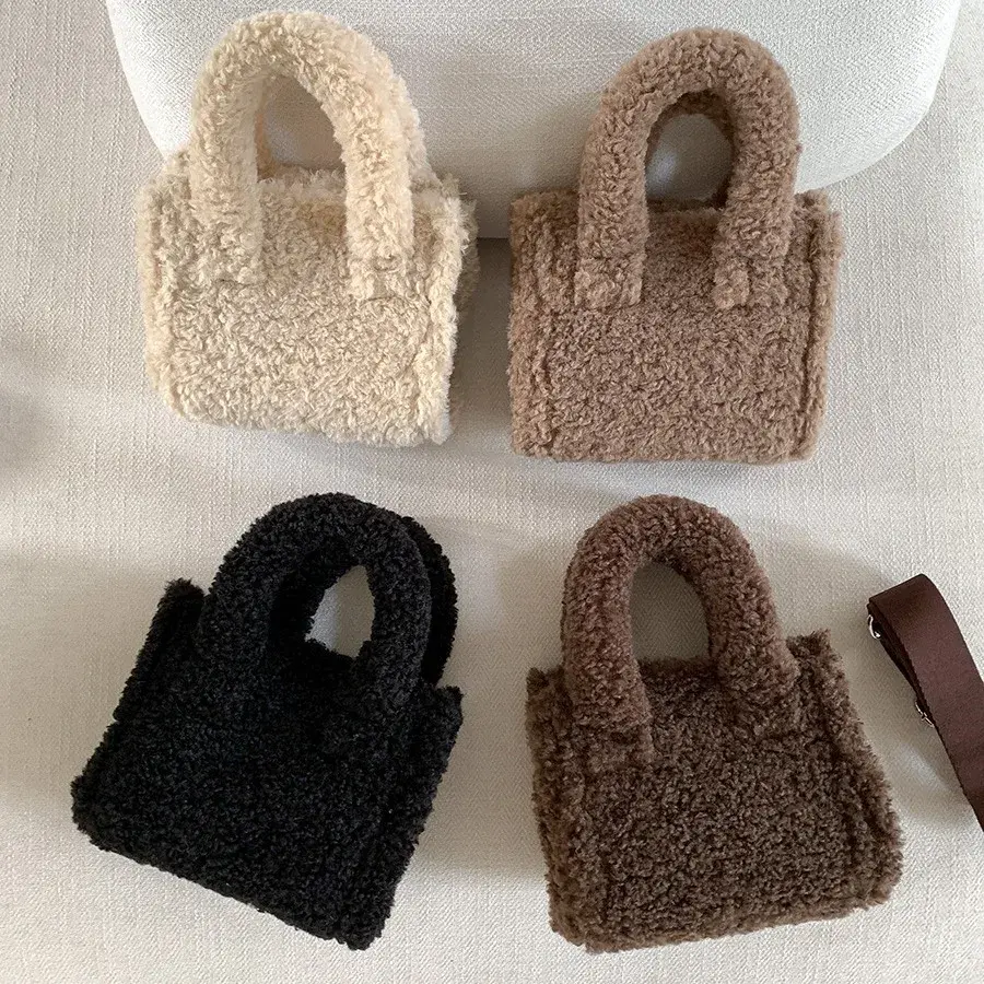 Mini Lambswool Tote Bag Casual Faux Fur Bags for Women Handbags Warm Plush Shoulder Crossbody Bags Small Flap Phone Purses Chic