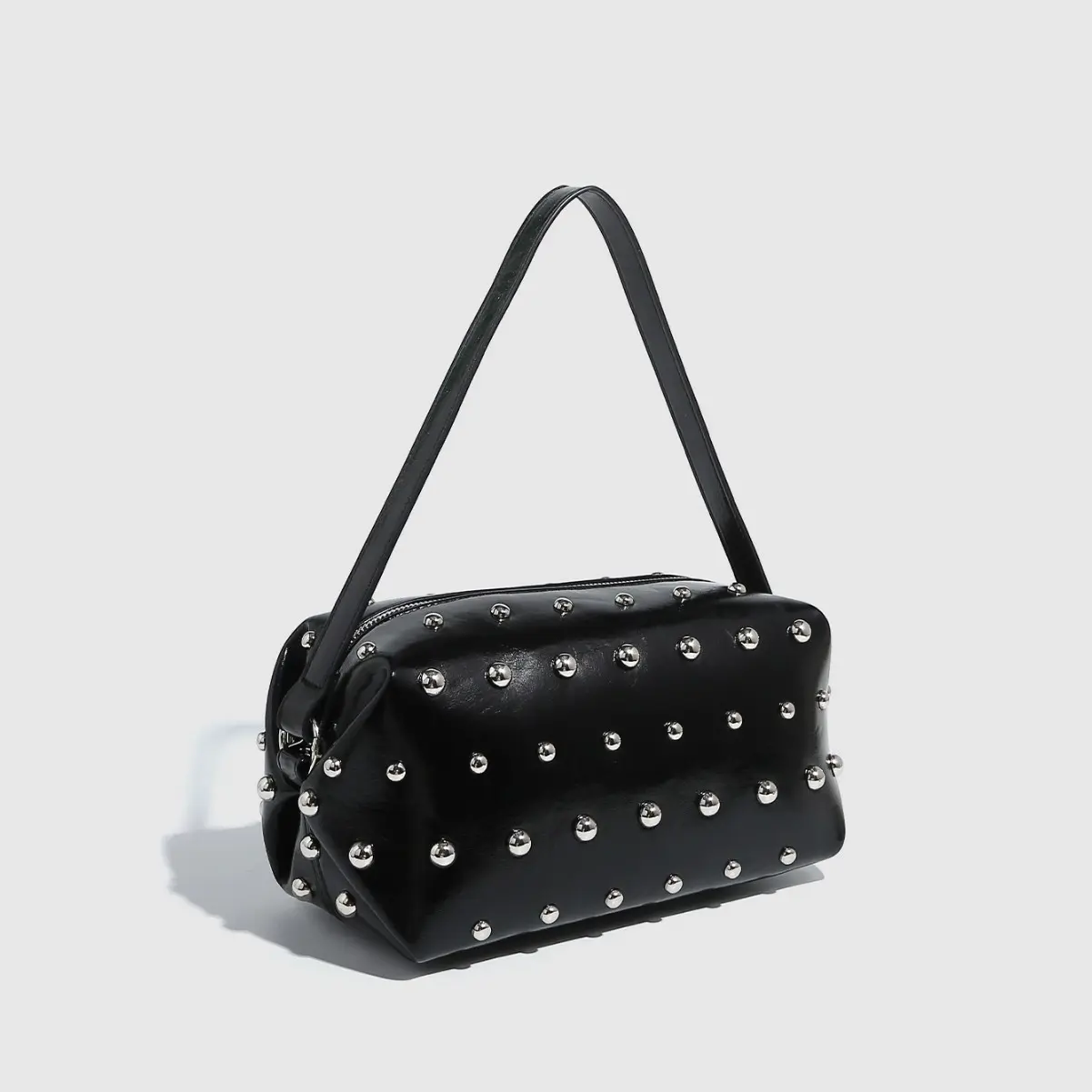 Luxury Rivet Shoulder Bag Fashion Chains Crossbody Bags for Women 2025 Soft PU Leather Pillow Women's Bag Punk Studded Clutch