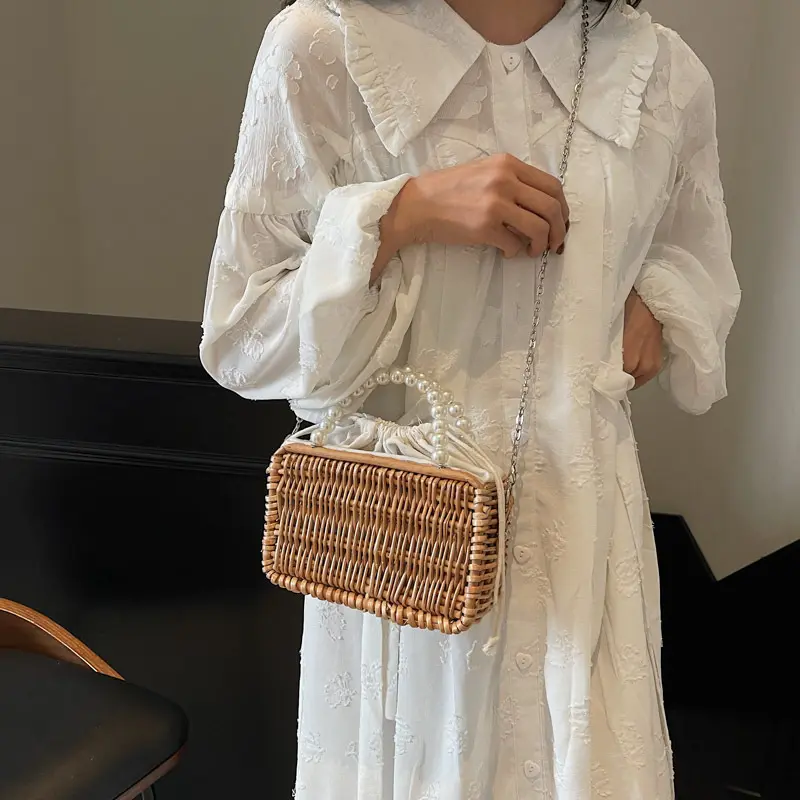 Bohemian Woven Straw Basket Bag Pearls Beaded Rattan Bags for Women Handbag Summer Travel Beach Shoulder Crossbody Bag Box Purse