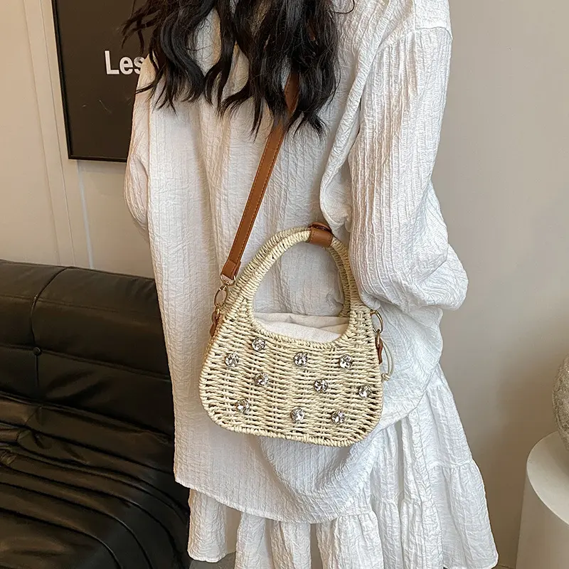 Diamond Woven Straw Bag Summer Travel Beach Bags for Women Handbags 2025 Bohemian Clip Shoulder Crossbody Bag Knitted Clutch NEW