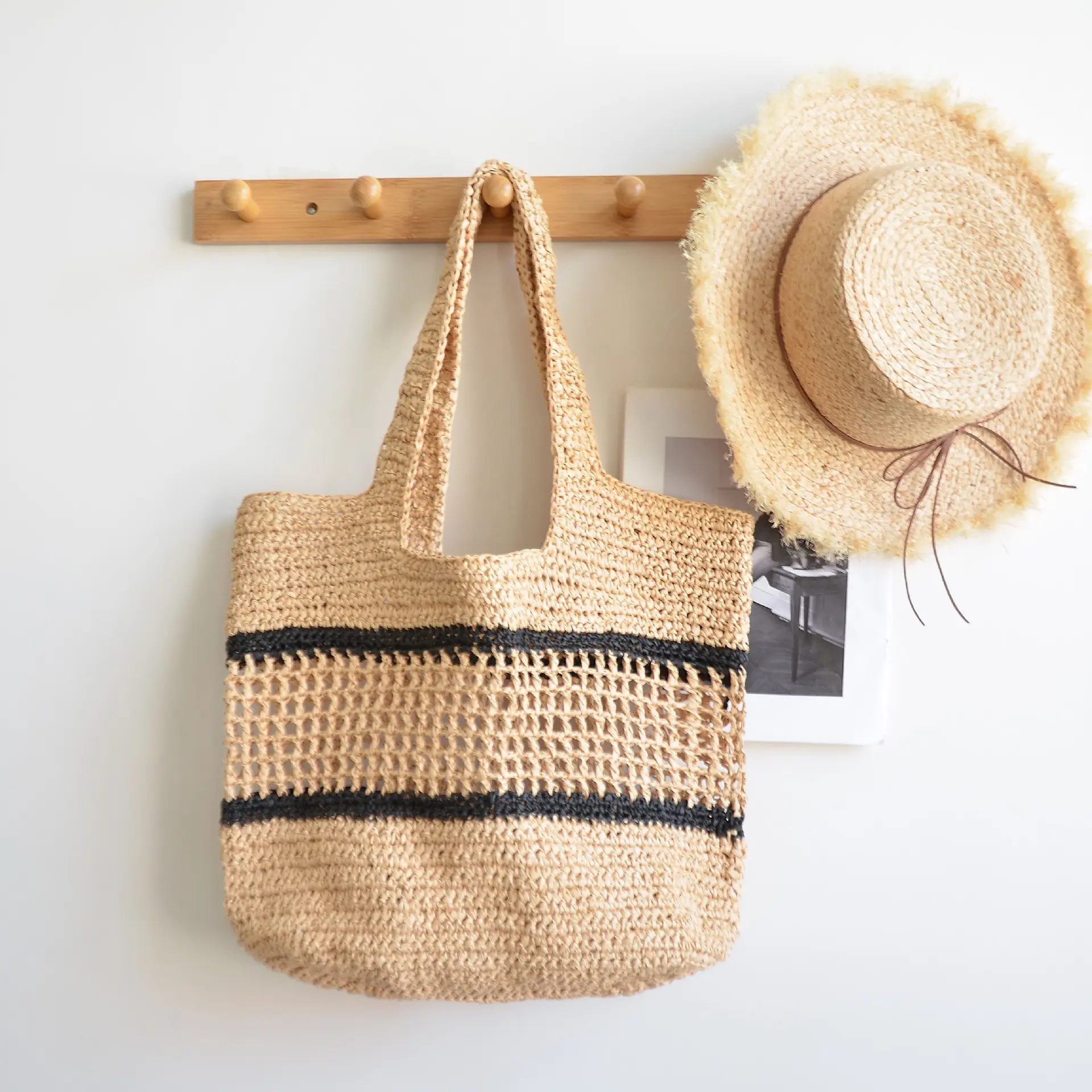 Overlarge Woven Straw Bag Handbags Bohemian Hollow Shoulder Bag Paper Rope Knitting Beach Bags for Women Striped Shopper Tote