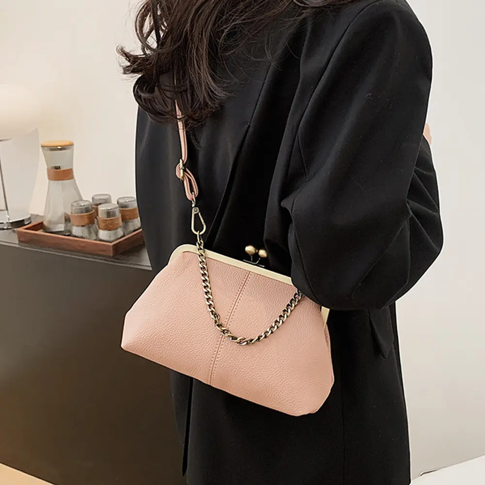Vintage Shell Clip Shoulder Bag Lichee Pattern Frame Handbags Chains Sling Crossbody Bags for Women Kisslock Coin Lipstick Purse