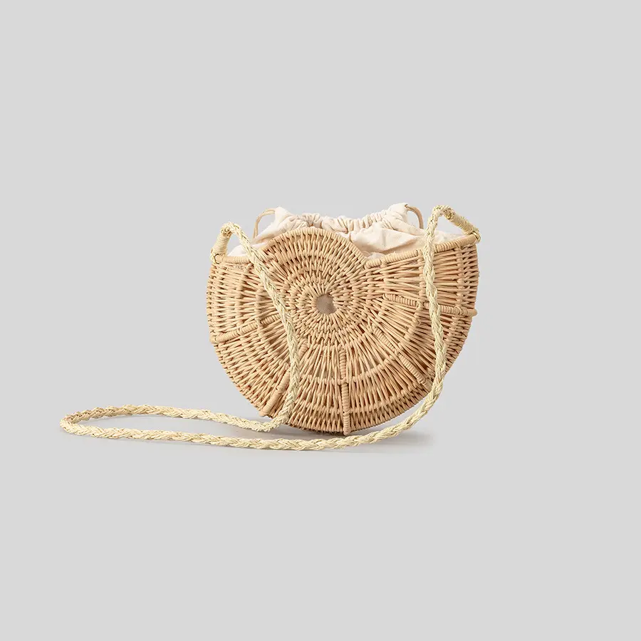 Creative Conch Rattan Bag Summer Wicker Woven Beach Bags for Women Shoulder Bag Funny Shell Straw Handbags and Purses Clutch NEW