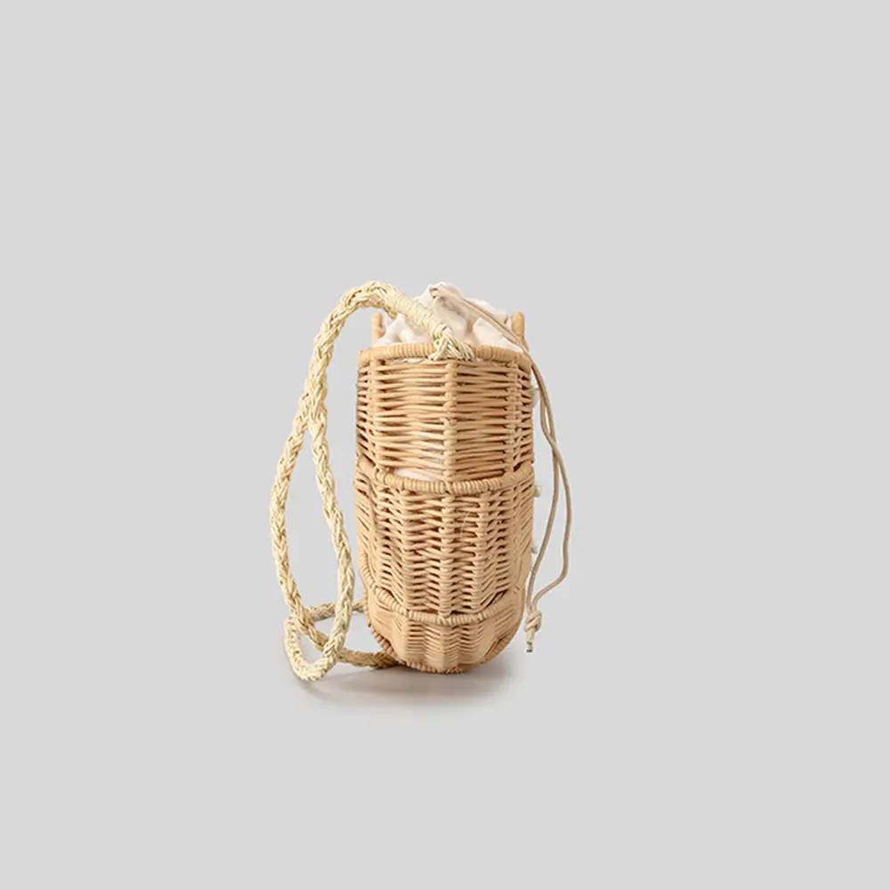 Creative Conch Rattan Bag Summer Wicker Woven Beach Bags for Women Shoulder Bag Funny Shell Straw Handbags and Purses Clutch NEW