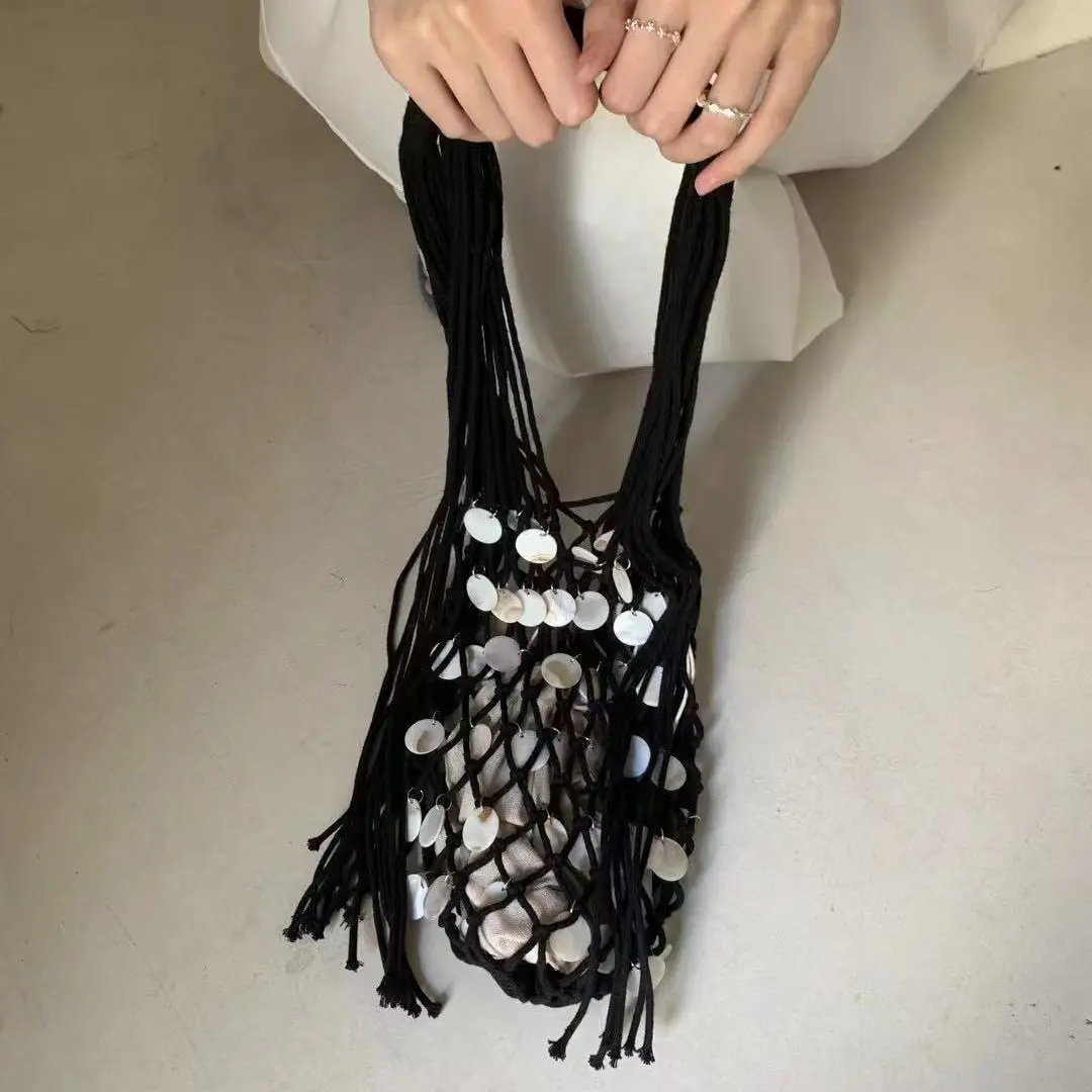 Hollow Tassel Bucket Bag Woven Mesh String Shoulder Bag Shell Sequins Handbag Women Bags Rope Crochet Beach Bags for Women Tote