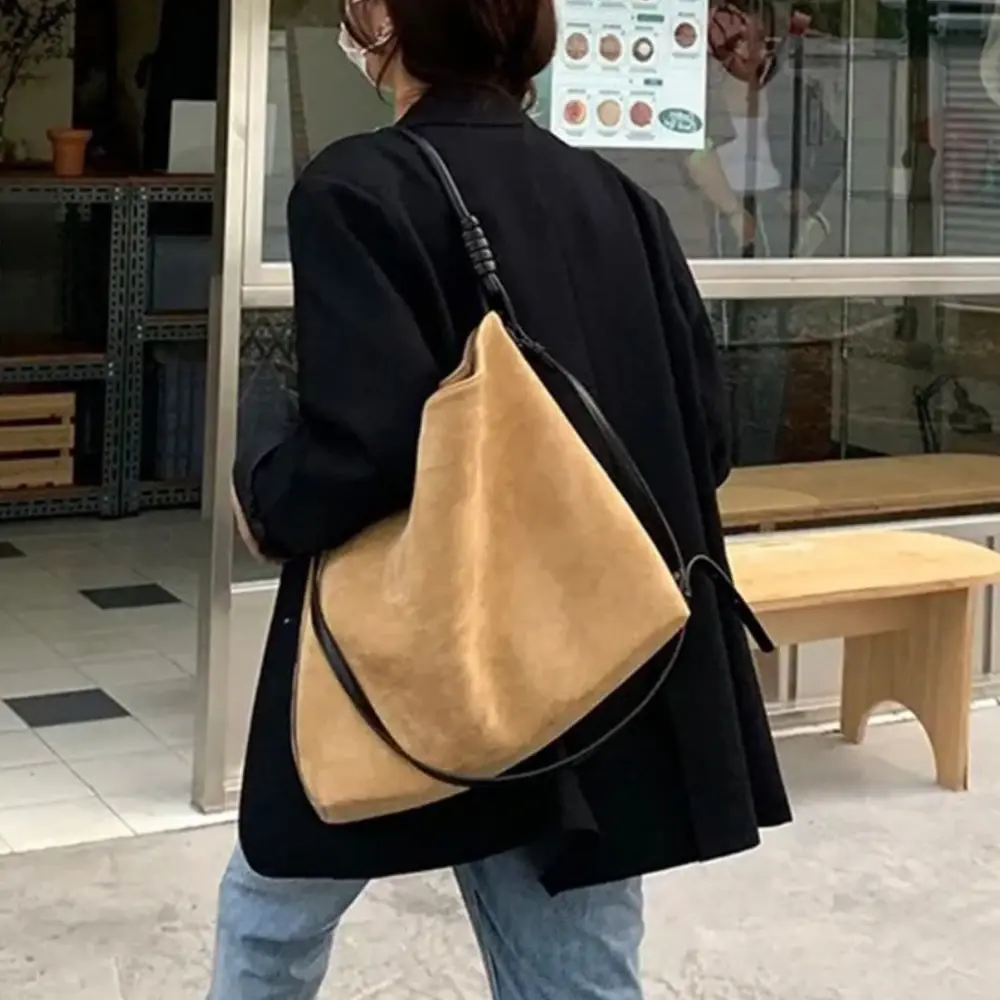 Casual Suede Tote Bag Autumn and Winter Velvet Shoulder Bag Large Bucket Bags for Women Designer Purses and Handbags Shopper New