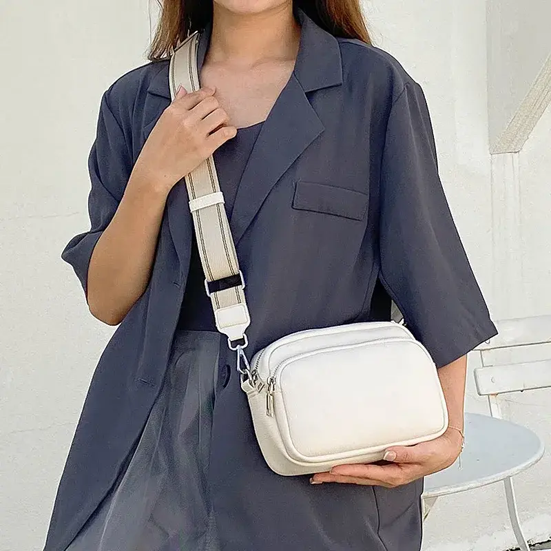New Wide Strap Lightweight Shoulder Bag Lychee Pattern Small Square Bag Fashion Designer Women Crossbody Bag Female Handbag