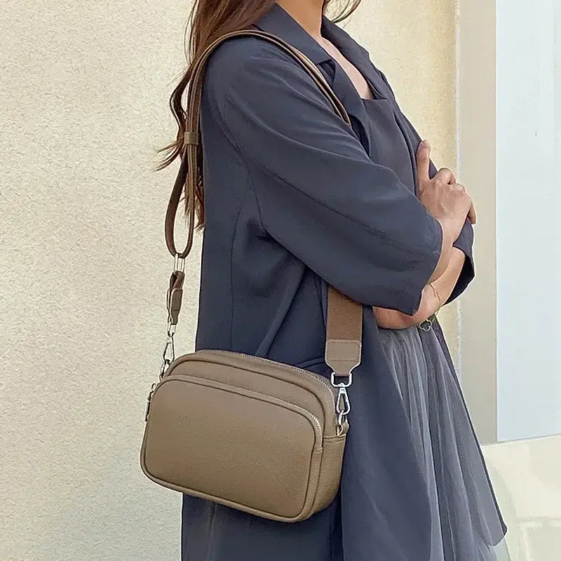New Wide Strap Lightweight Shoulder Bag Lychee Pattern Small Square Bag Fashion Designer Women Crossbody Bag Female Handbag