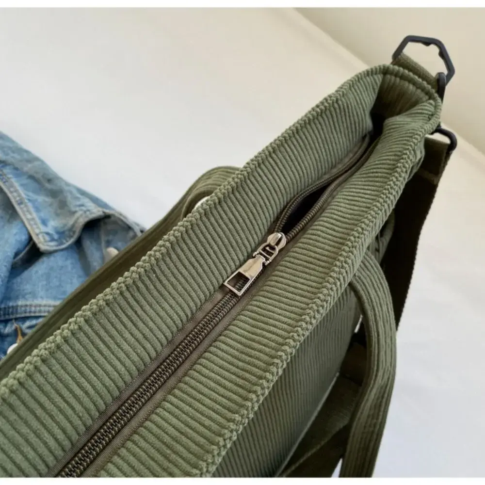 Fashion Versatile Shoulder Bag College Wind Commuting Corduroy Square BagUnisex Large Capacity Leisure Portable Crossbody Bag