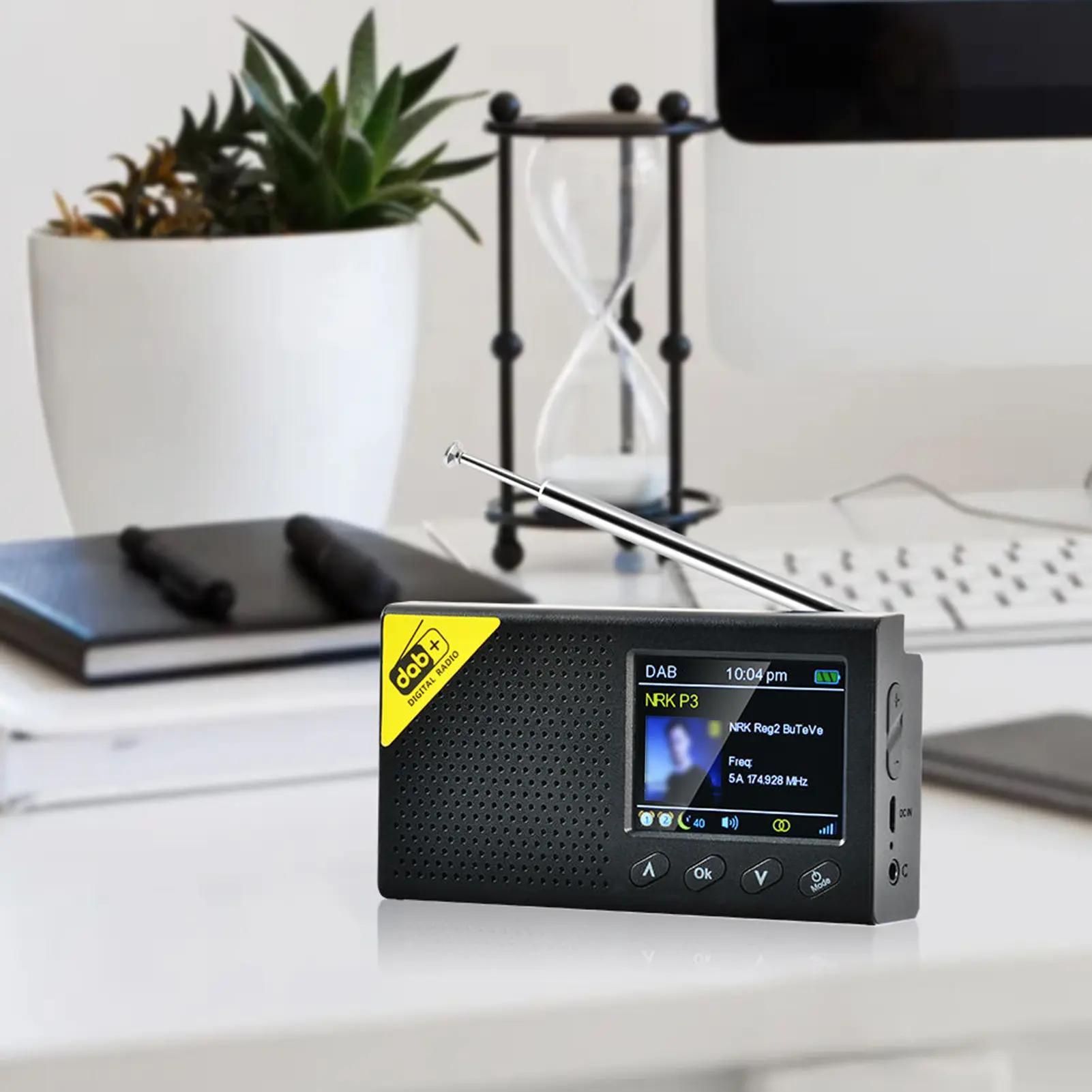 Digital DAB & FM Radio with BT, Portable Digital Radio Rechargeable Wireless DAB+FM Receiver with Stereo Speaker Sound System