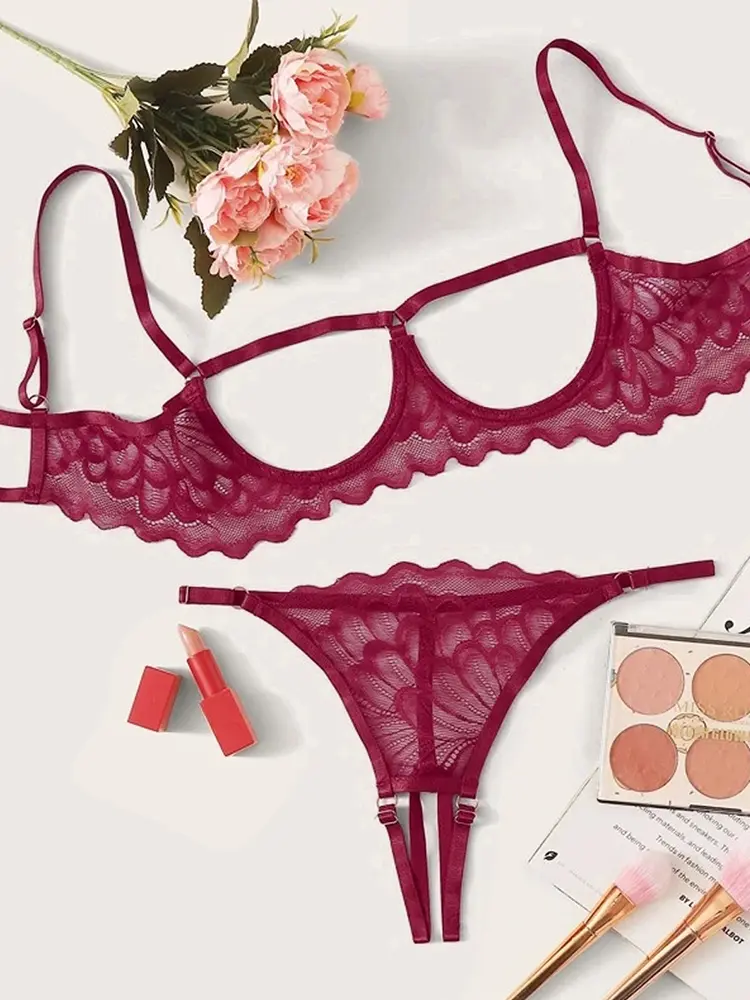Clearance Sale New Sexy Bowknot Bra Set Women'S Hollow Out Underwear Erotic Cut Out Bra Lingerie G String Thong Set Wholesales
