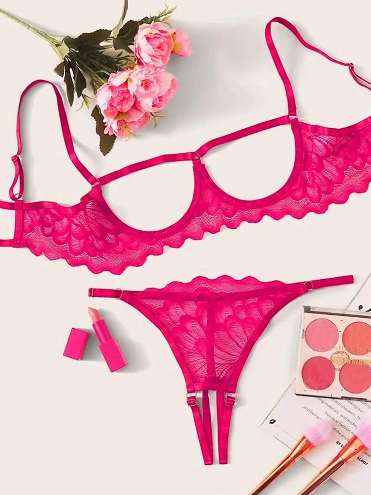 Clearance Sale New Sexy Bowknot Bra Set Women'S Hollow Out Underwear Erotic Cut Out Bra Lingerie G String Thong Set Wholesales