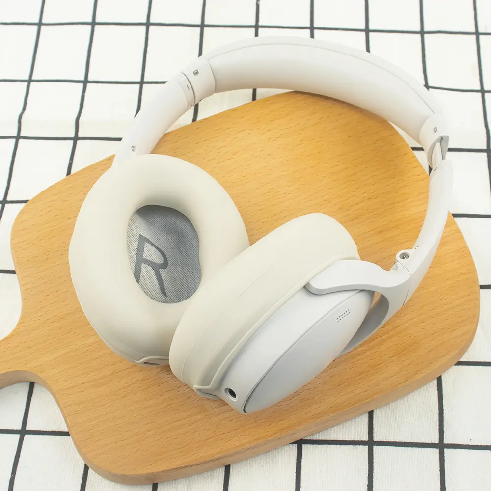 Silicone Case Anti-Scratch Protective Cover Sweatproof Protective Case Washable for Bose QuietComfort/QuietComfort Ultra Headset