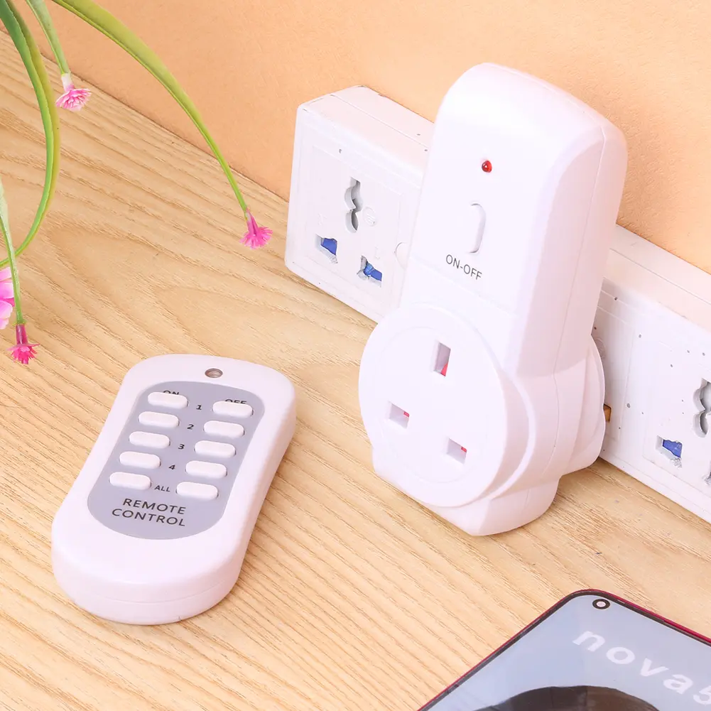 UK Plug Elaborate Manufacture Prolonged  Wireless Remote Control Smart Socket Electrical Outlet Lamp Power Switch