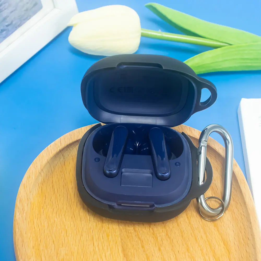 Silicone Case with Carabiner Full Body Protective Cover Anti-Scratch Front LED&Logo Visible for Anker Soundcore P40i Case Cover