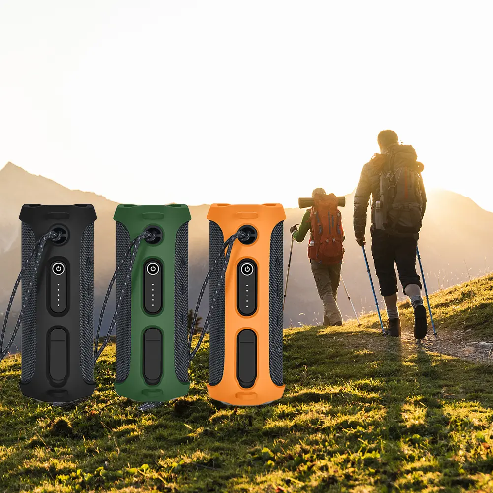 Soft Speaker Case Portable Speaker Protective Cover with Shoulder Strap and Carabiner Protection Casing for JBL FLIP ESSENTIAL 2