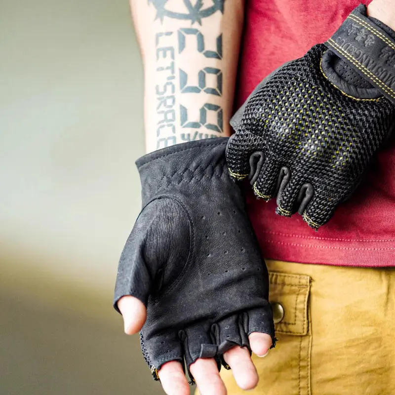 Unisex Lightweight Armor Summer Gloves for Motocross & Cycling - Half Finger, Mesh Ventilation, Touchscreen Compatible Leather