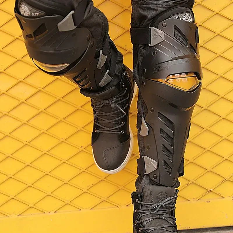 SCOYCO Motorcycle Kneepad Moto Riding Knee Pads CE Certified Locomotive Shock-proof Knee Protector Motorbike Protective Gear