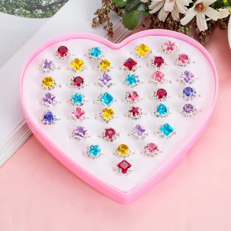 Little Girl Adjustable Rings in Box Children Kids Jewelry Rings Set with Display Case Girl Pretend Play and Dress up Rings