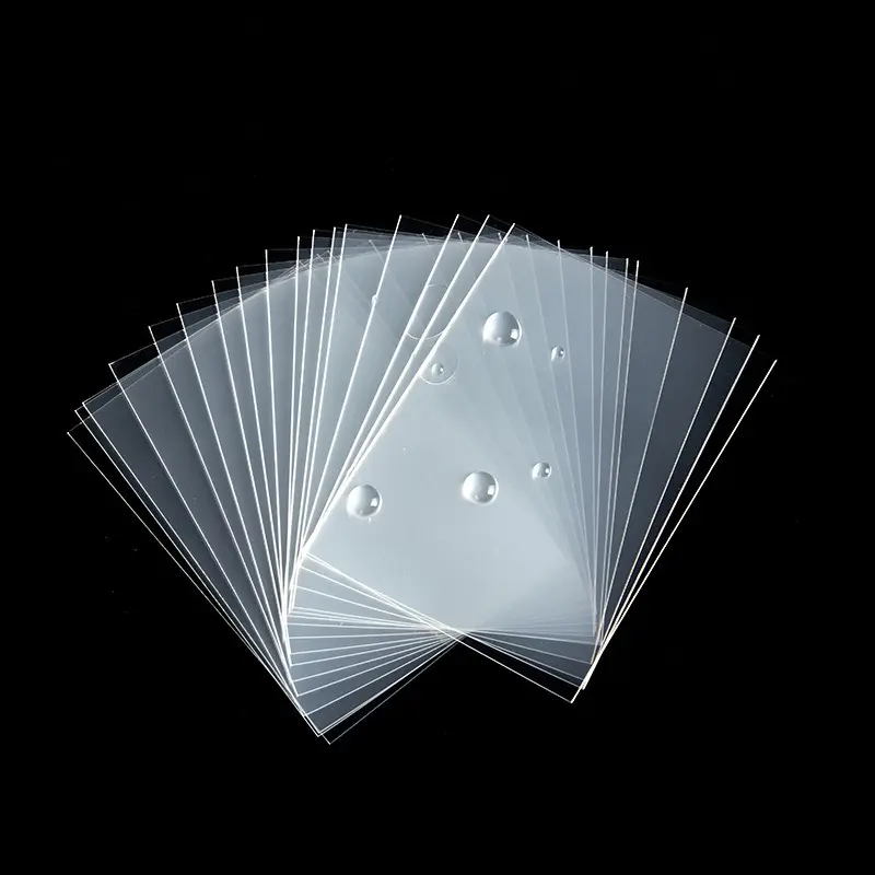 ﻿ Transparent Card Sleeves 200PCS Cards Protector 65*90mm Sealed /Unsealed Idol Album Football Star Board Game Card Sleeves ZYF