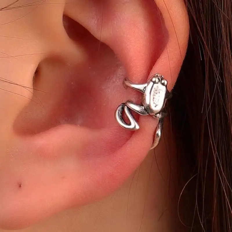 2PCS Earrings for men and women without ear holes