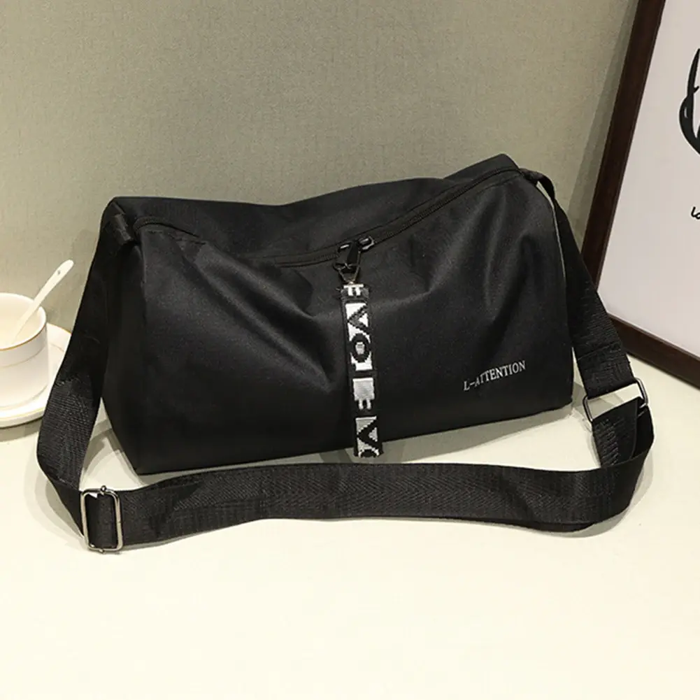 Portable Outdoor Fitness Gym Bags Multifunction Fashion Sport Gym Storage Bag 600D Nylon Adjustable Strap for Men Women