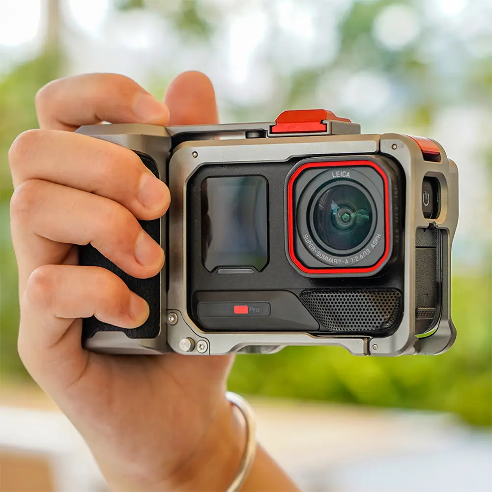 For Insta360 Ace Pro/2 Metal Camera Grip Mount Wear Resist Ergonomic Action Camera Cage Detachable Comfortable Grip Camera Frame