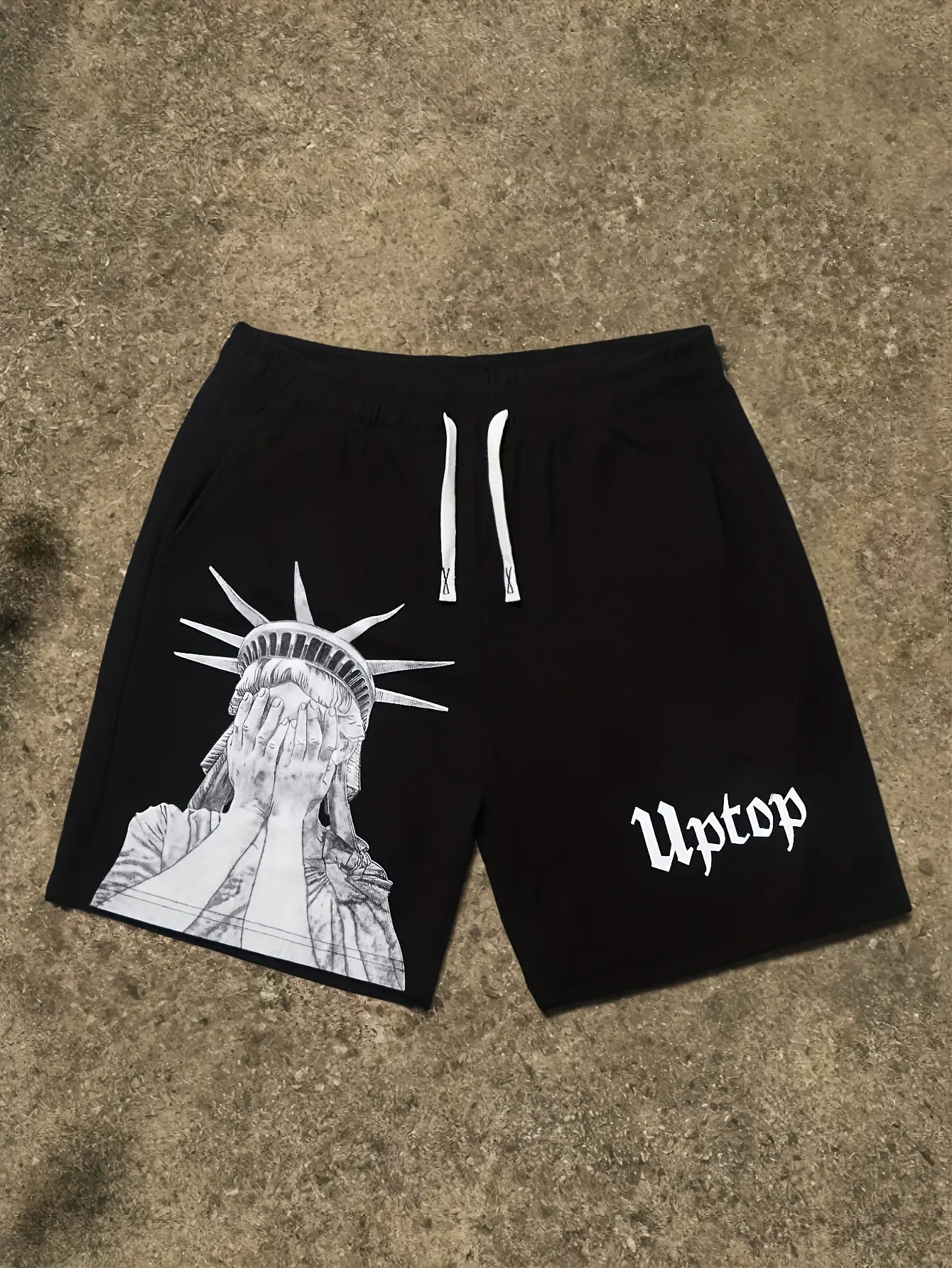 The 2025 summer new 3D printed men's shorts are suitable for daily street wear The polyester fiber is comfortable and breathable