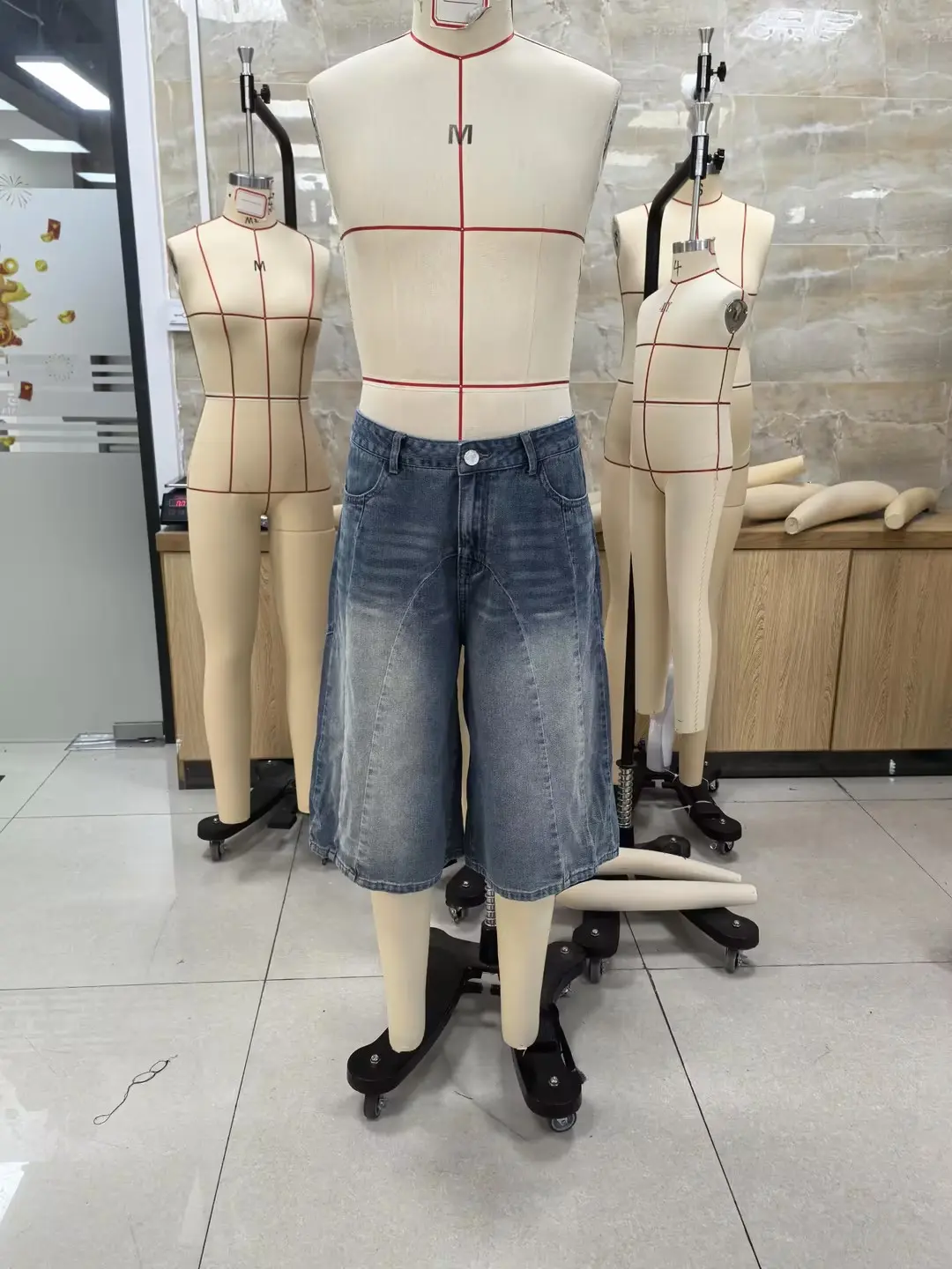 Men Washed Denim Shorts Casual Solid Color Retro Jeans Shorts Summer Knee Length Loose Shorts Vintage Streetwear