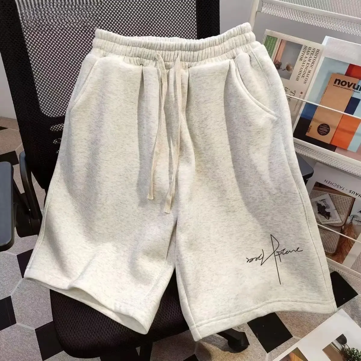 2025 New American Street Summer Trend Sports Cotton Shorts Casual Versatile Straight Pants Loose Drawstring Shorts Unisex