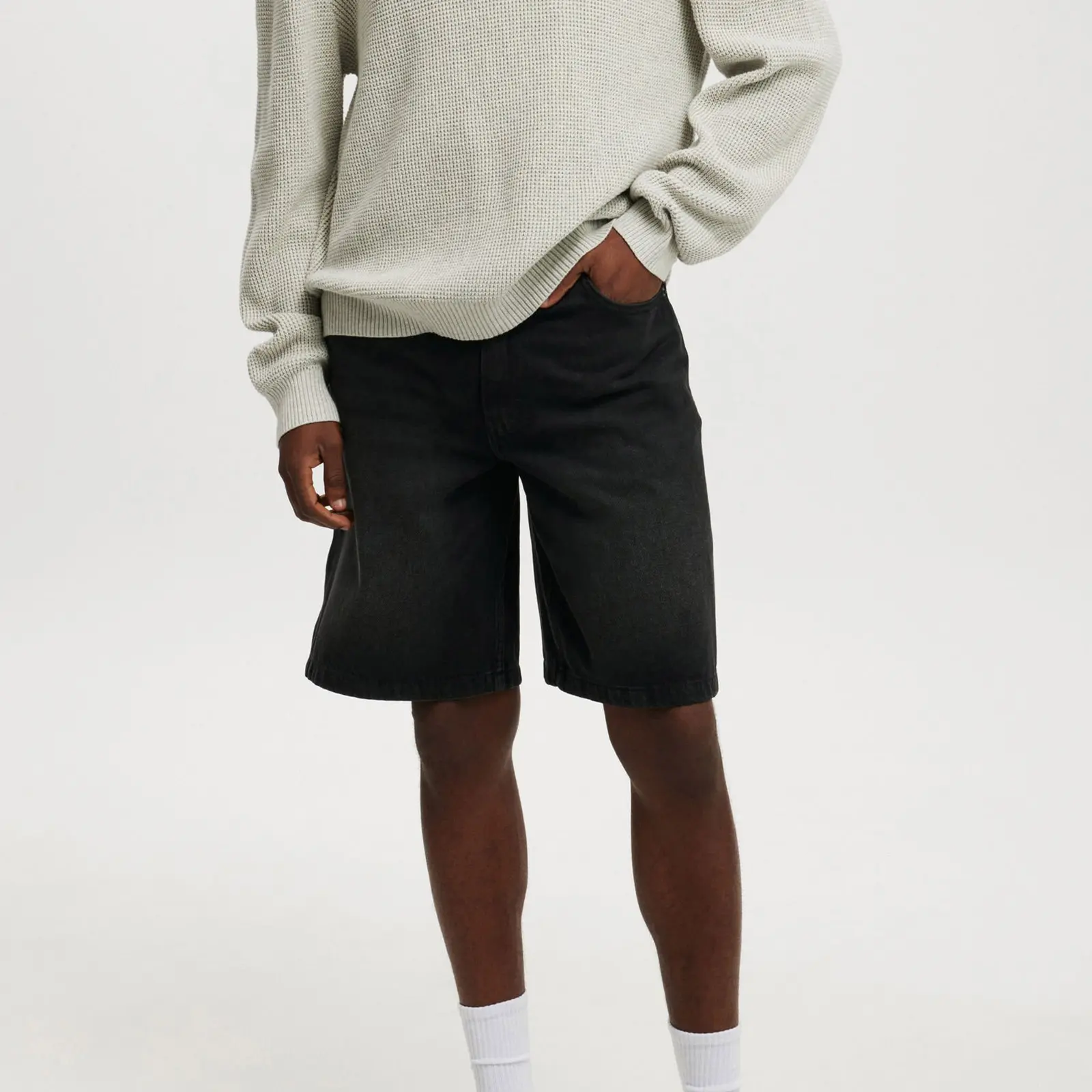 Casual Men's Knee Length Denim Shorts Fashion High Waist Loose Fit Baggy Jean Shorts for Summer Daily Streetwear