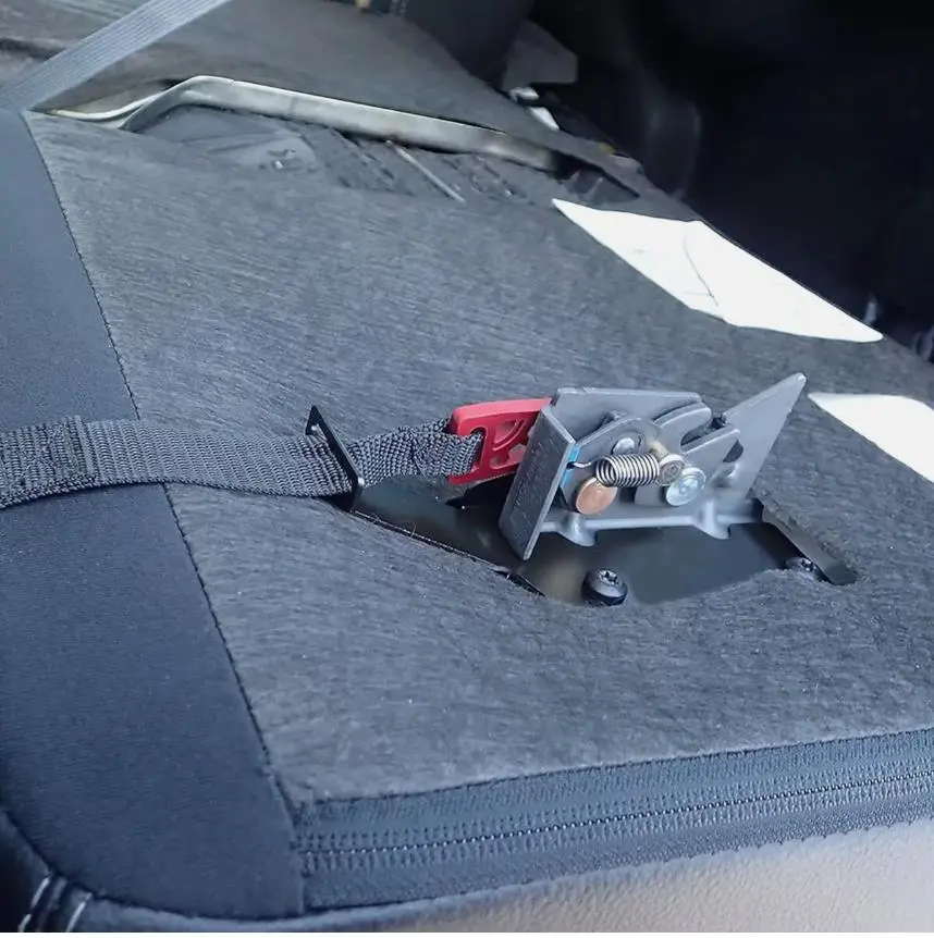2PCS Adjustable Car Seat Quick Latch Release Kit For Ford F-150 F-250 F-350 2009~2022 Rear Seat Quick Latch Release Kit Strap