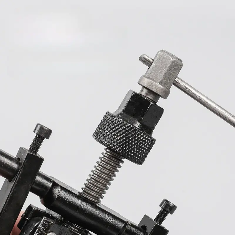 Bearing Puller Tool Three-claw Puller Car Repair Tool Labor-saving Car Separation Extractor Inner Bearing Puller Gear for Car