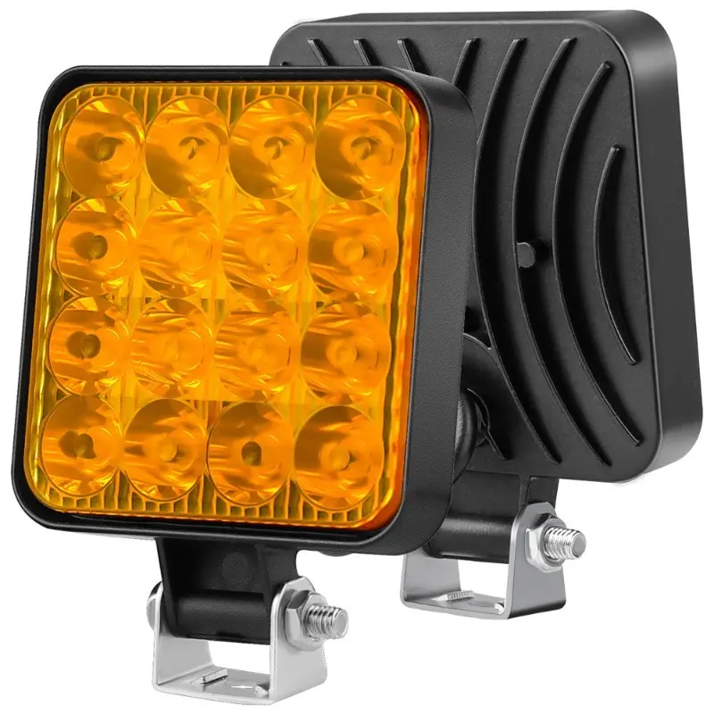 12V Waterproof Led Work Light Bar Square Spotlight 48W Work Light Headlight For Truck Off Road Night Driving Light For SUV