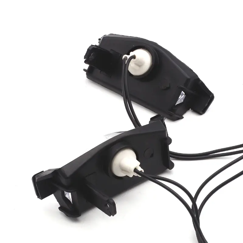 Car Rear License Plate Lights Assembly with Bulb For Mazda 3 2003 2004 2005 2006 2007 2008 BS1E-51-270