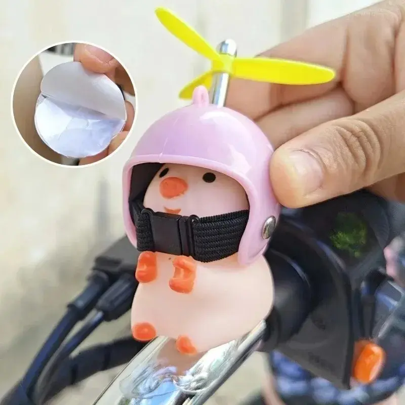 Car Motocycle Decor Sticker Pink Small Pig Animal Toy with Helmet Break Wind Moto Driving Toy Auto Styling Ornaments 2PCS