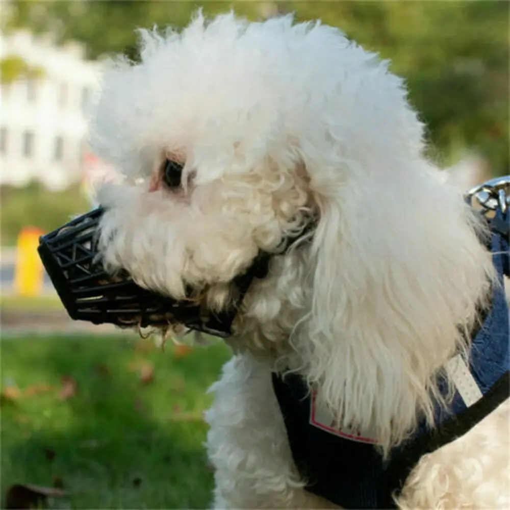 Dog Muzzles Adjustable Breathable Soft Comfy Dogs Mouth Muzzle for Medium Large Dogs Stop Biting Barking Chewing Pet Supplies