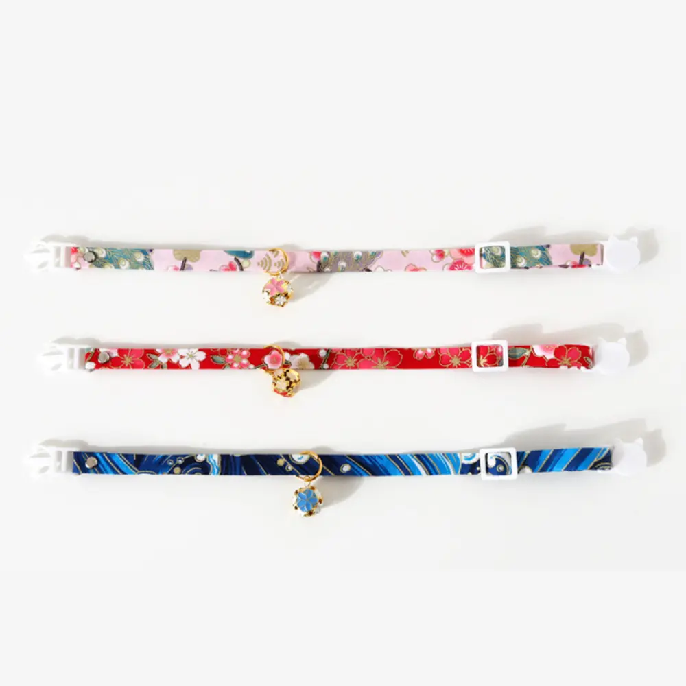 Adjustable Floral Pet Collar - Breakaway Safety Design with Bells for Cats & Small Pets