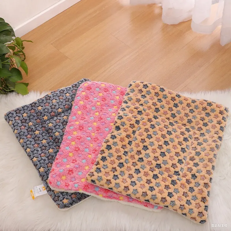 Pet Mattress Flannel Pet Sleeping Mat Dog Bed  Puppy Bed Dog Sofa Cute Mattress Cushion for Small Large Dog Blanket Pet Supplies