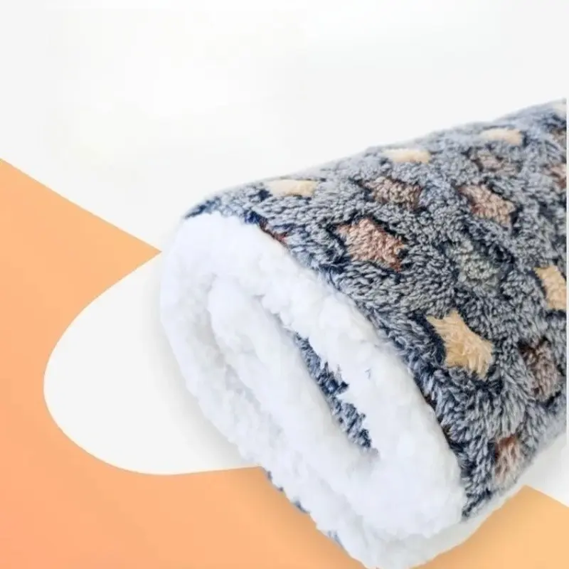 Pet Mattress Flannel Pet Sleeping Mat Dog Bed  Puppy Bed Dog Sofa Cute Mattress Cushion for Small Large Dog Blanket Pet Supplies